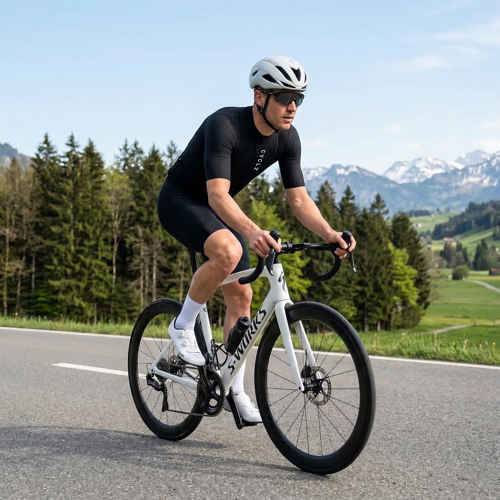 rennrad aero trikot test „Aero Shadow“ Schwarz Herren Model:AQ177 Dual Motor Cooling Vintage Sugino Mighty Competition
