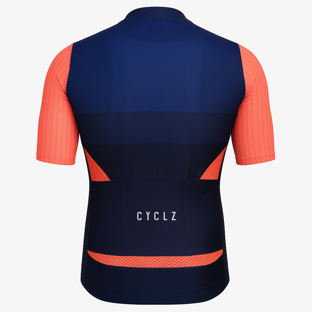 
                      
                        CYCLZ® Rennvelo Trikot „Aero Race Nightflare“ – Dunkelblau / Neonorange | Aero Race Cut für maximale Performance
                      
                    