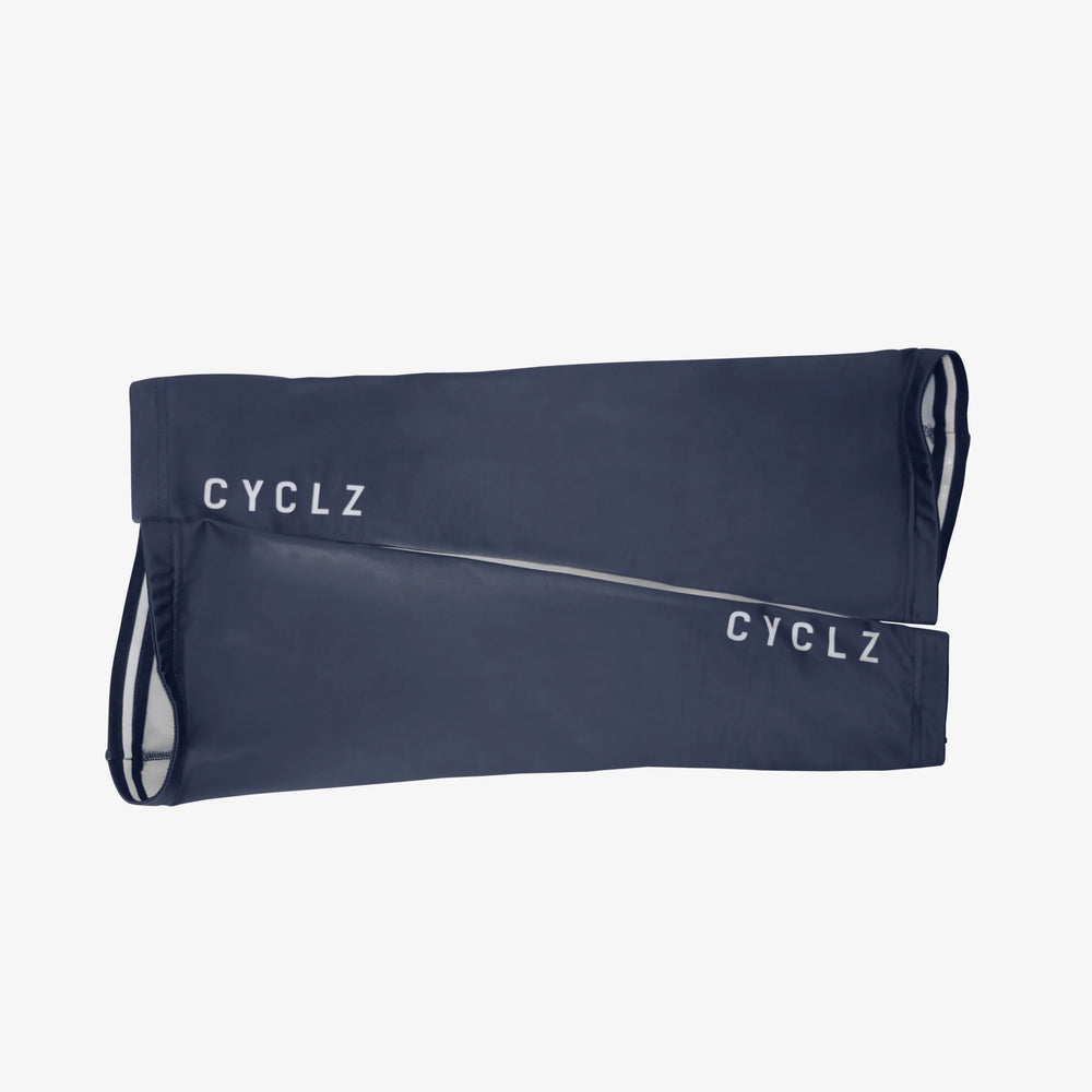 
                      
                        CYCLZ by Irena KollerCYCLZ® All - Season Base Layer Set aus Kompressionstop, Armlinge und Beinlinge – Flexibel & Funktional für alle Wetterbedingungen
                      
                    