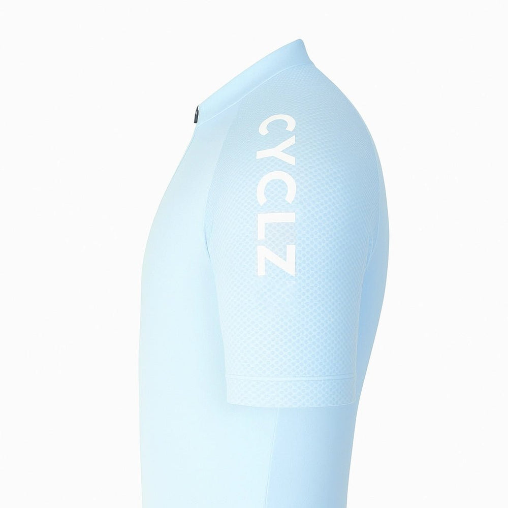 
                      
                        CYCLZ by Irena KollerCYCLZ Damen Rennrad - Set "Blue Motion" – Trikot, Bib Shorts & Base Layer im Bundle
                      
                    