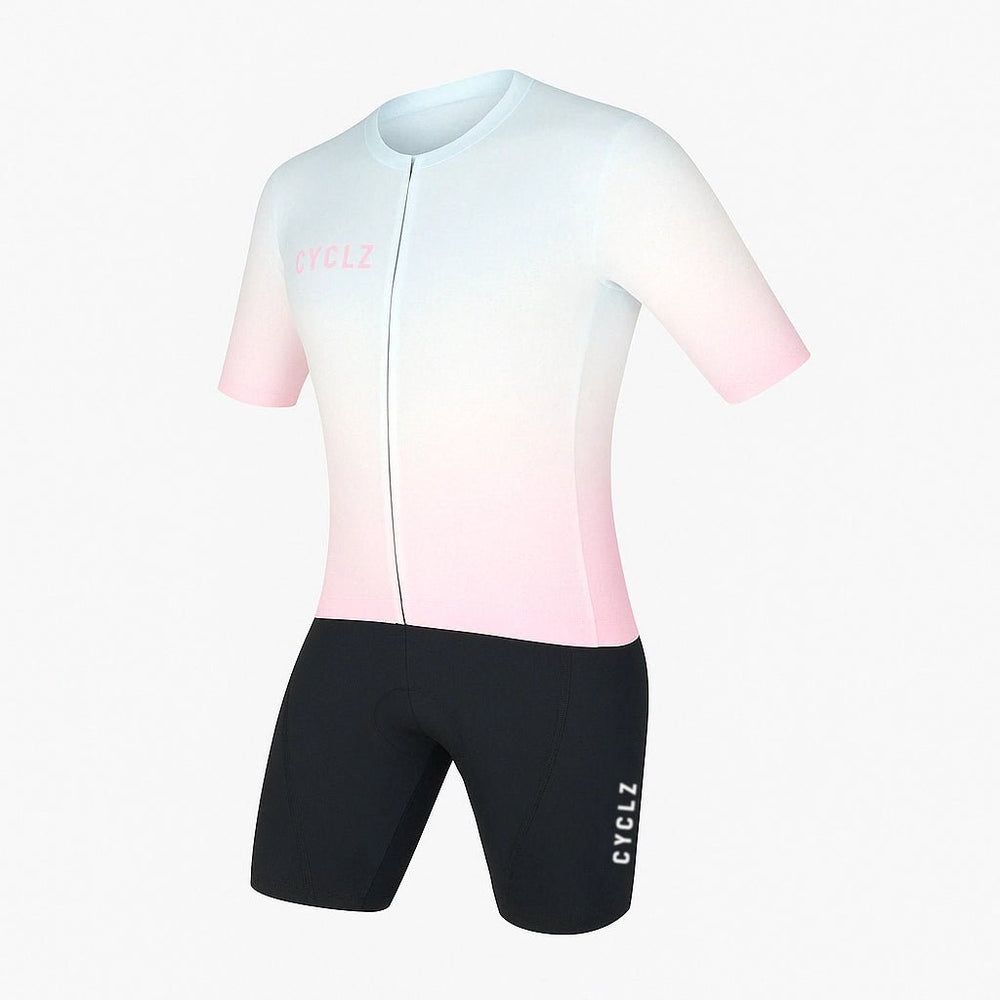 
                      
                        CYCLZ by Irena KollerCYCLZ® Damen Rennrad - Set: "RAINBOW" Trikot, "Elegance" Bib Shorts & Rosa Base Layer – Farbvielfalt & Performance für jede Fahrt
                      
                    