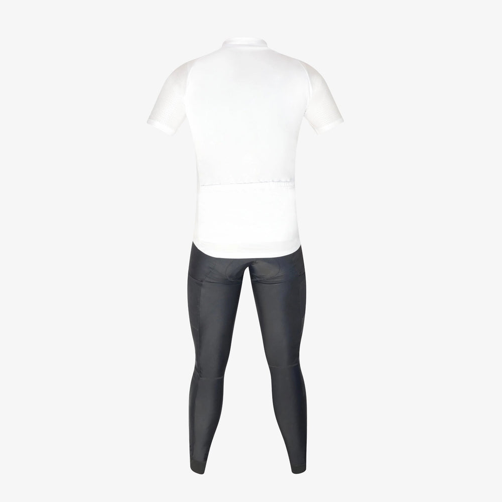
                      
                        CYCLZ by Irena KollerCYCLZ® Mid - Season Herren Rennradset – Trikot, lange Hose und Base Layer für Übergangswetter
                      
                    