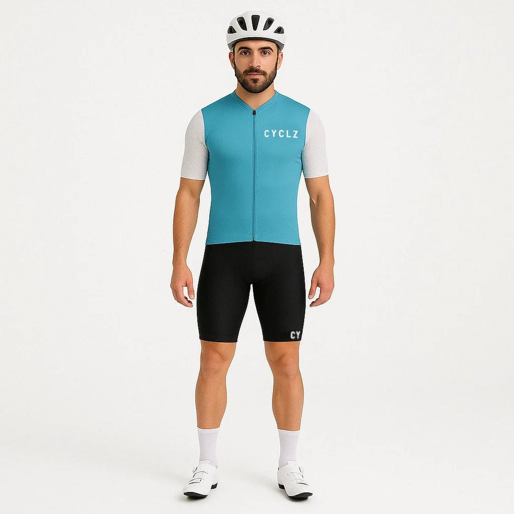 
                      
                        CYCLZ by Irena KollerCYCLZ® Rennrad - Set "Vigoreux" Trikot & Breakaway Bib Shorts – Stil & Performance
                      
                    