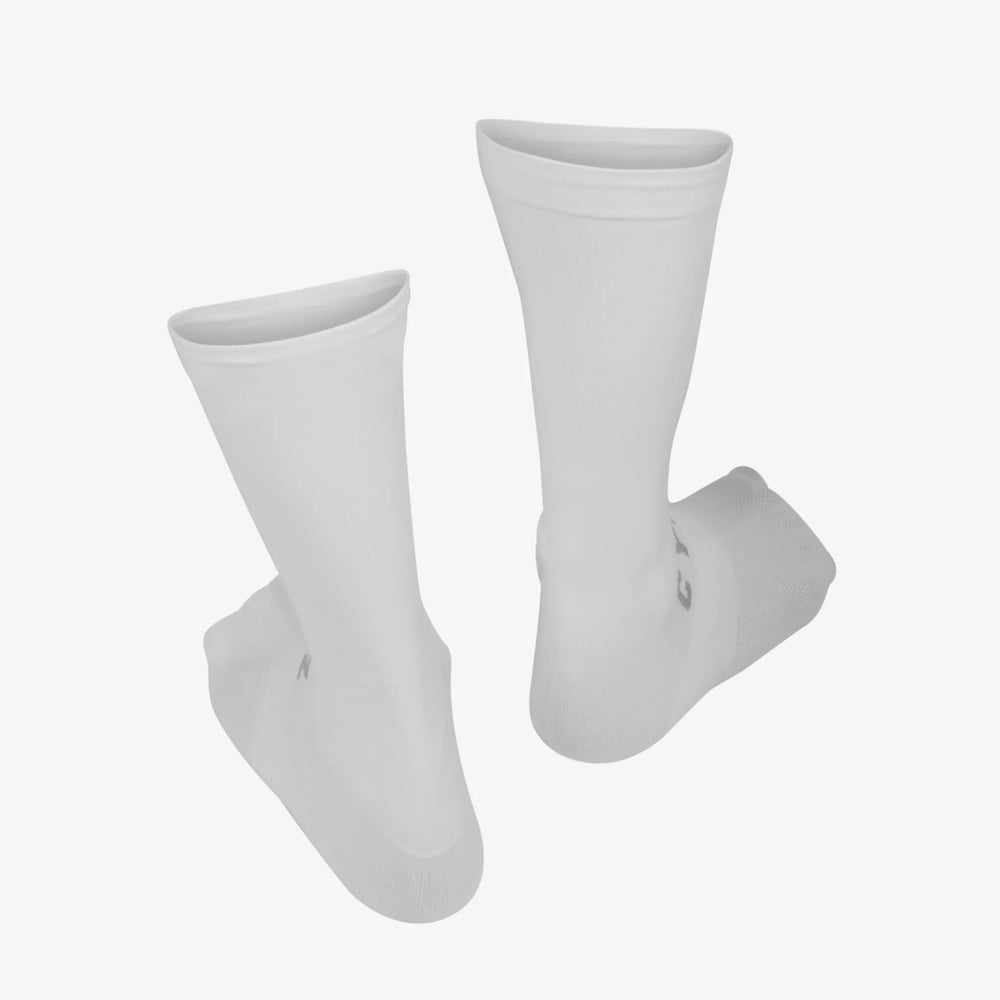 
                      
                        CYCLZ by Irena KollerCYCLZ® Rennrad Socken Weiss, Blau & Schwarz - Einheitsgrösse – Atmungsaktive und Schnelltrocknende Performance - Socken
                      
                    