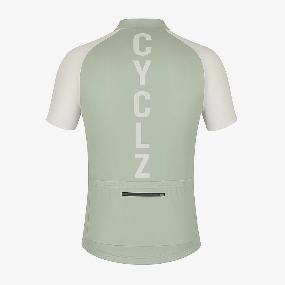 
                      
                        CYCLZ by Irena KollerCYCLZ® Rennrad Trikot "Echo" Jersey in Olivgrün und Weiss - für Herren
                      
                    