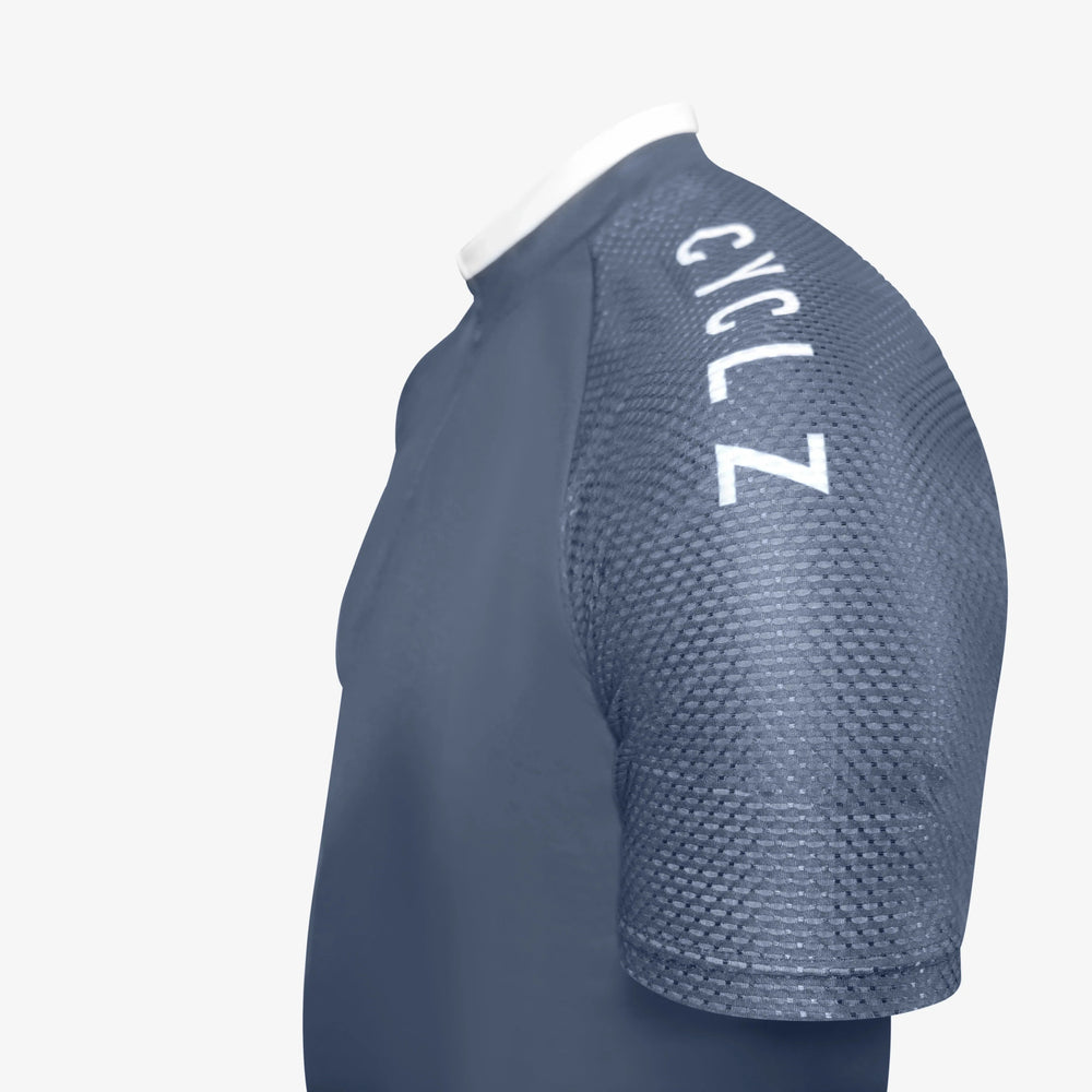 
                      
                        CYCLZ by Irena KollerCYCLZ® Rennrad Trikot "Spirit of Ventoux" Jersey in Dunkelblau
                      
                    