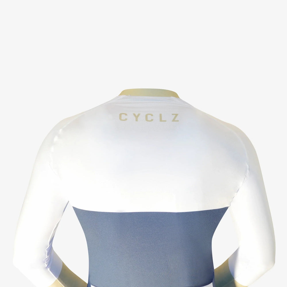
                      
                        CYCLZ by Irena KollerCYCLZ® Rennvelo - Trikot Herren langarm “Excelsior” – warmes Übergangs - Trikot blau/weiss
                      
                    
